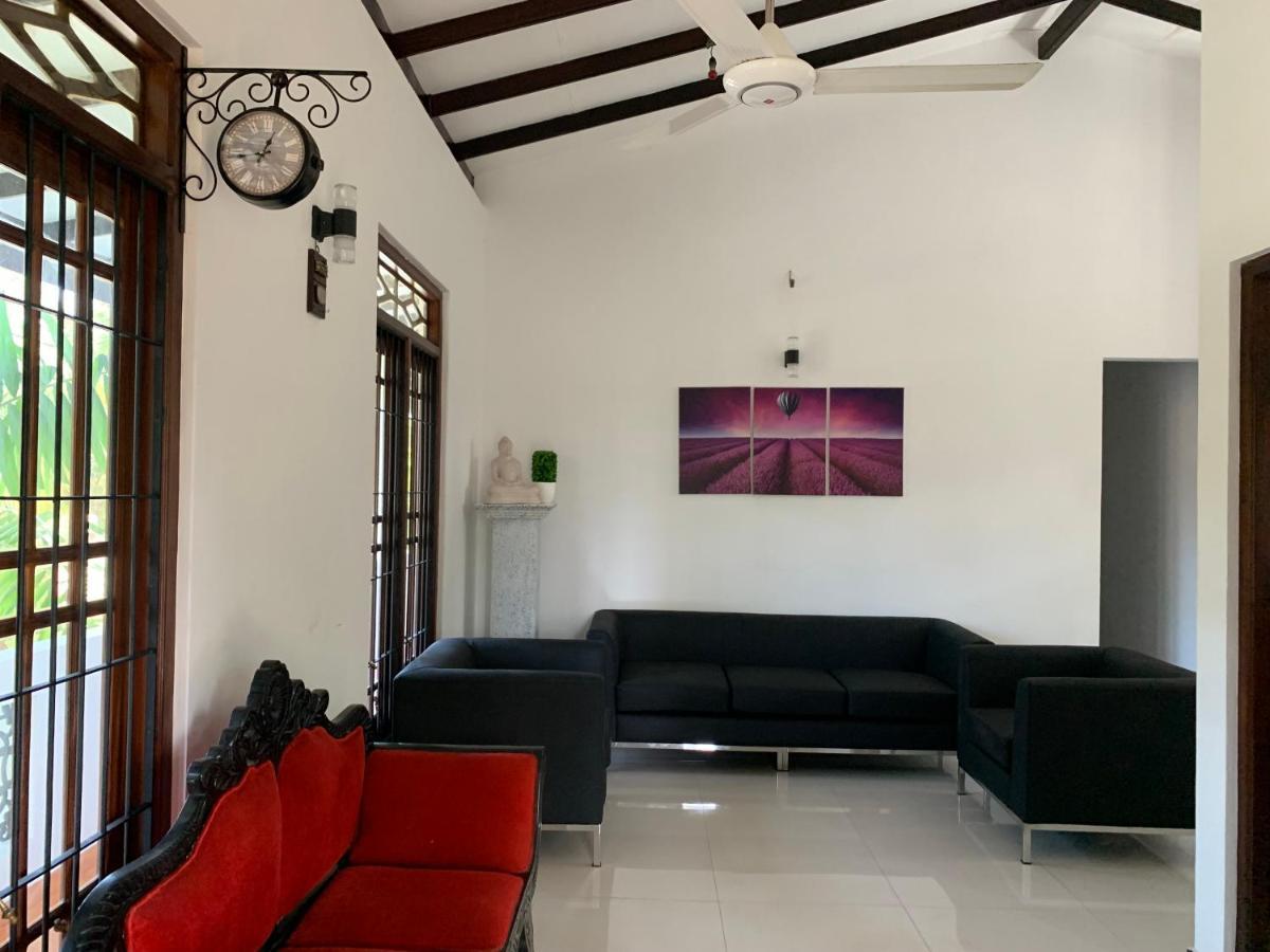 Tranquil Private Villa Near Bentota Beach Exterior photo